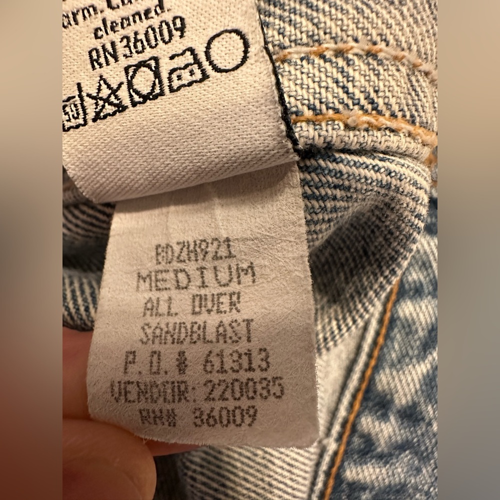 90s Calvin Klein Denim Vest Size M Made In USA Light Wash Jean Vest Y2K Vintage - Picture 7 of 7